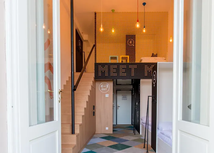 Meetme23 Otel Prag